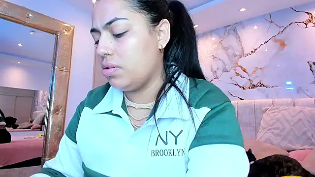 kiana cream online show from 03/19/26, 11:54