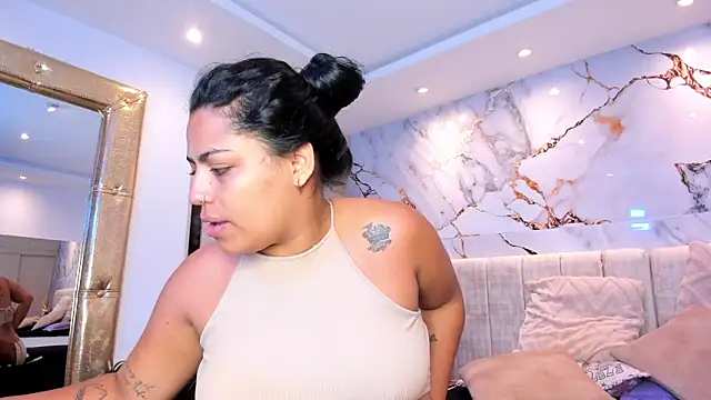 kiana cream online show from 03/02/26, 11:17