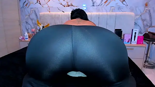 kiana cream online show from 04/02/26, 03:57