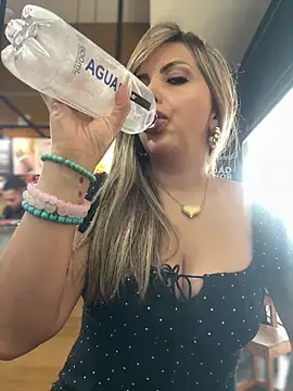  Abril-Office1 online show from 11/21/25, 05:34