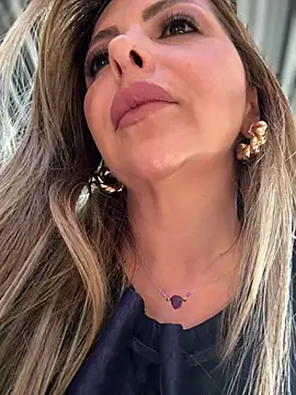  Abril-Office1 online show from 03/10/26, 03:27