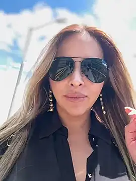  Abril-Office1 online show from 04/07/26, 03:14