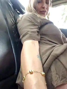  Abril-Office1 online show from 03/05/25, 04:02