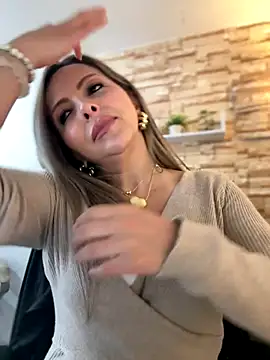  Abril-Office1 online show from 10/30/25, 04:48