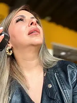  Abril-Office1 online show from 02/12/26, 03:23