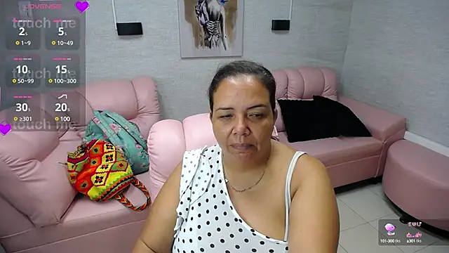 Snapshot of Penelope_Nipples_ chatting on 02/11/25, 11:53 Penelope Nipples online show from 02/11/25, 11:53