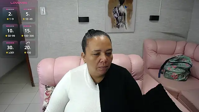 Snapshot of Penelope_Nipples_ chatting on 10/18/25, 11:56 Penelope Nipples online show from 10/18/25, 11:56