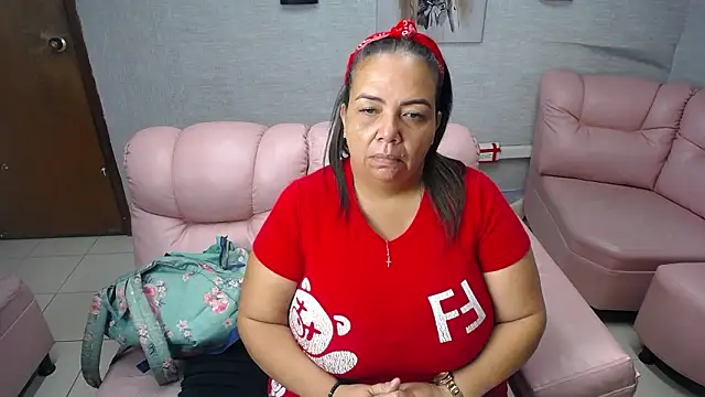 Snapshot of Penelope_Nipples_ chatting on 01/17/26, 12:09 Penelope Nipples online show from 01/17/26, 12:09