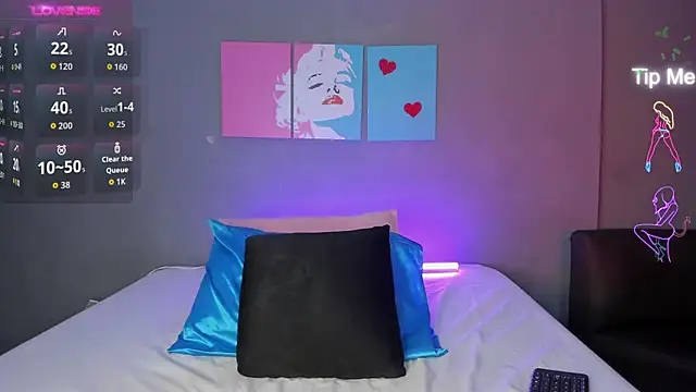 IsabellaSpencer online show from 10/27/25, 10:11