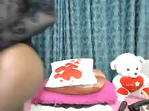 Pretty-shally online show from 03/11/25, 05:57