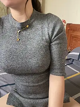Ruby bear online show from 02/12/25, 04:12