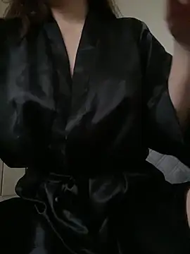 Ruby bear online show from 11/07/25, 04:06