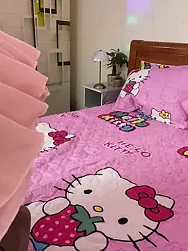 Ruby bear online show from 02/26/25, 04:19