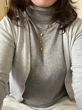 Ruby bear online show from 02/10/25, 03:57