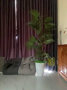 Snapshot of Ruby_bear chatting on 04/14/26, 04:06 Ruby bear online show from 04/14/26, 04:06