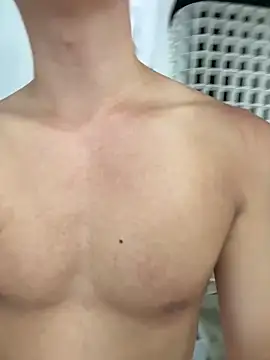 Snapshot of EricGAYSEX chatting on 06/19/26, 03:40 EricGAYSEX online show from 06/19/26, 03:40