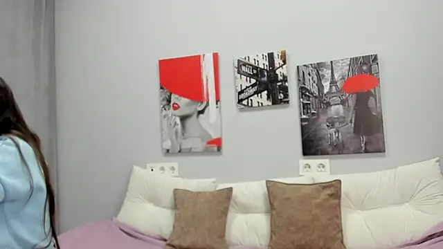 Tiny JuJu online show from 04/09/26, 01:07