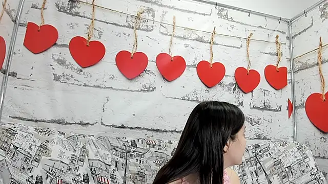 Snapshot of Tiny_JuJu chatting on 09/12/25, 03:28 Tiny JuJu online show from 09/12/25, 03:28