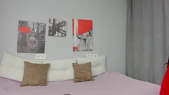 Snapshot of Tiny_JuJu chatting on 11/07/25, 02:16 Tiny JuJu online show from 11/07/25, 02:16