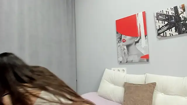 Tiny JuJu online show from 04/08/26, 12:56