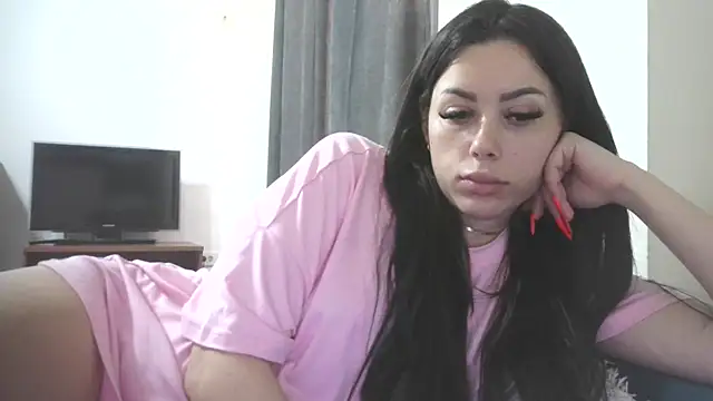 LovelyJulliette online show from 04/07/26, 05:15