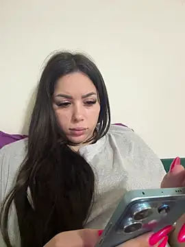 LovelyJulliette online show from 04/21/26, 01:42