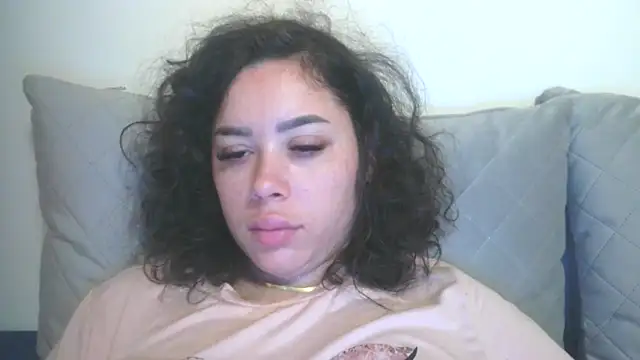 LovelyJulliette online show from 12/03/25, 12:37