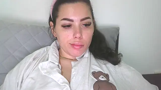 LovelyJulliette online show from 02/09/26, 06:50