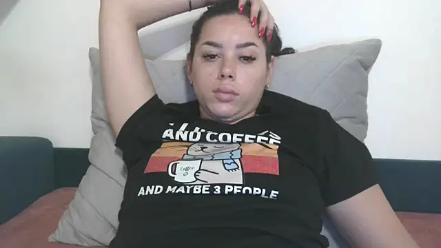 LovelyJulliette online show from 11/19/25, 03:45