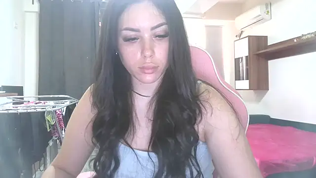 Snapshot of LovelyJulliette chatting on 06/20/26, 03:06 LovelyJulliette online show from 06/20/26, 03:06