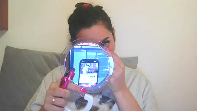 LovelyJulliette online show from 12/05/25, 02:26