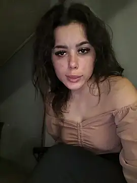 Snapshot of LovelyJulliette chatting on 03/10/25, 03:52 LovelyJulliette online show from 03/10/25, 03:52
