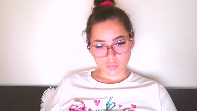 LovelyJulliette online show from 10/24/25, 11:31