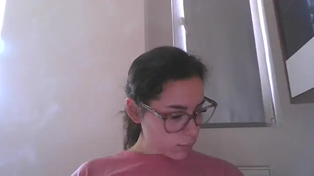 LovelyJulliette online show from 10/31/25, 01:08