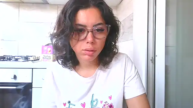 LovelyJulliette online show from 10/23/25, 10:25