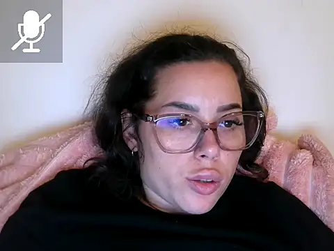 LovelyJulliette online show from 11/25/25, 03:12