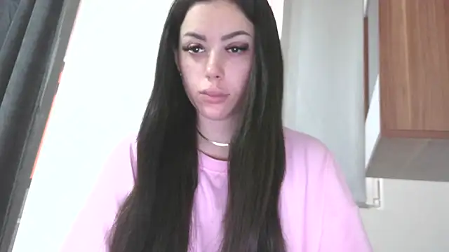 LovelyJulliette online show from 04/15/26, 02:32