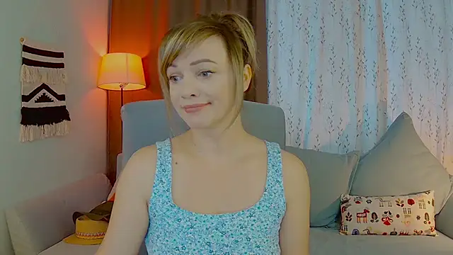 NandiSmile online show from 09/25/25, 06:30