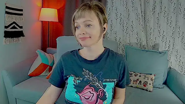 Snapshot of NandiSmile chatting on 02/27/26, 06:52 NandiSmile online show from 02/27/26, 06:52