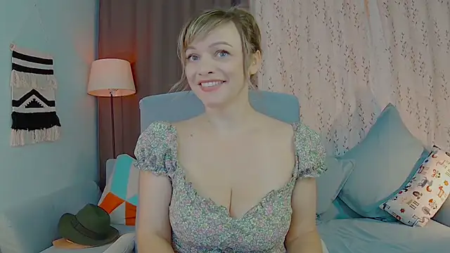 NandiSmile online show from 09/11/25, 06:24