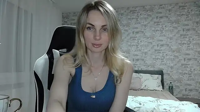 AlissonBia online show from 05/16/26, 08:52