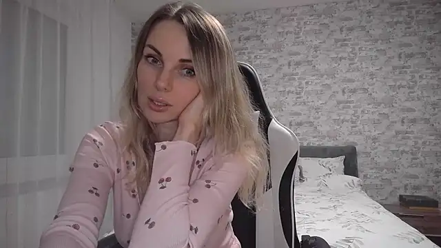 AlissonBia online show from 11/02/25, 11:10