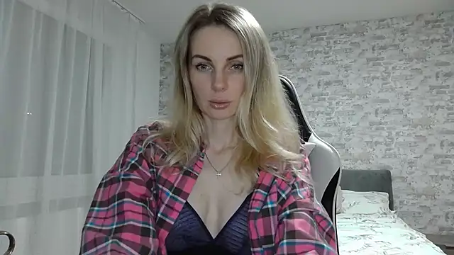 AlissonBia online show from 05/10/26, 09:05
