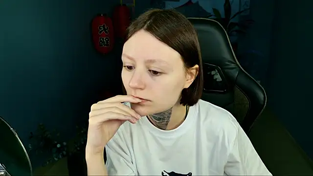 VeliraBraitberg online show from 03/16/25, 05:03