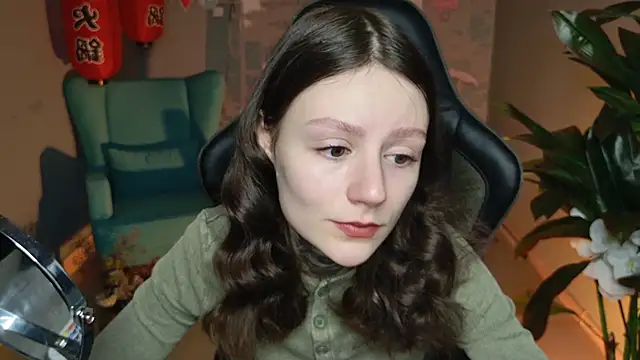 VeliraBraitberg online show from 02/06/25, 08:07