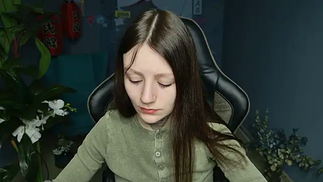 VeliraBraitberg online show from 02/08/25, 08:09