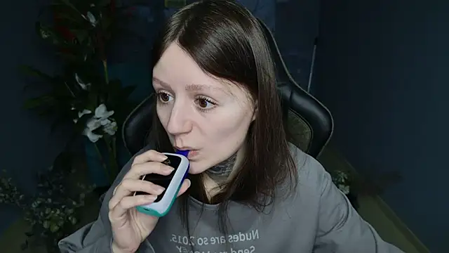 VeliraBraitberg online show from 02/26/25, 05:03