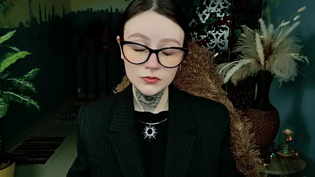 VeliraBraitberg online show from 03/04/26, 01:19