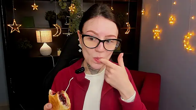 VeliraBraitberg online show from 04/12/26, 10:40