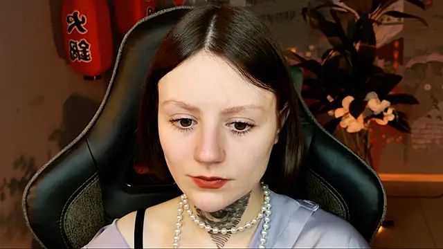 VeliraBraitberg online show from 03/19/25, 08:12